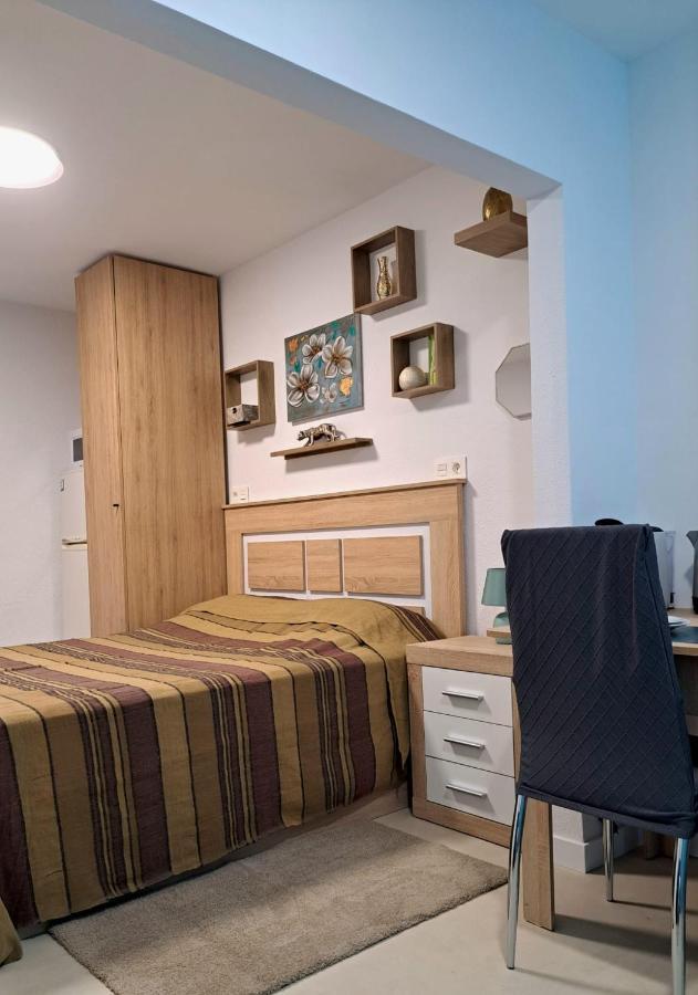Apartamento Comfortable Studio With Sea View Benidorm Exterior foto