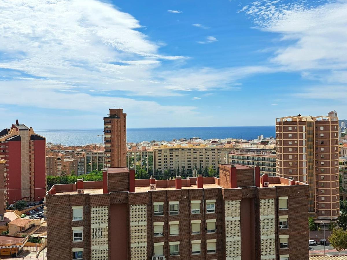 Apartamento Comfortable Studio With Sea View Benidorm Exterior foto