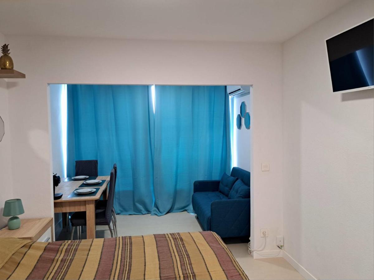 Apartamento Comfortable Studio With Sea View Benidorm Exterior foto